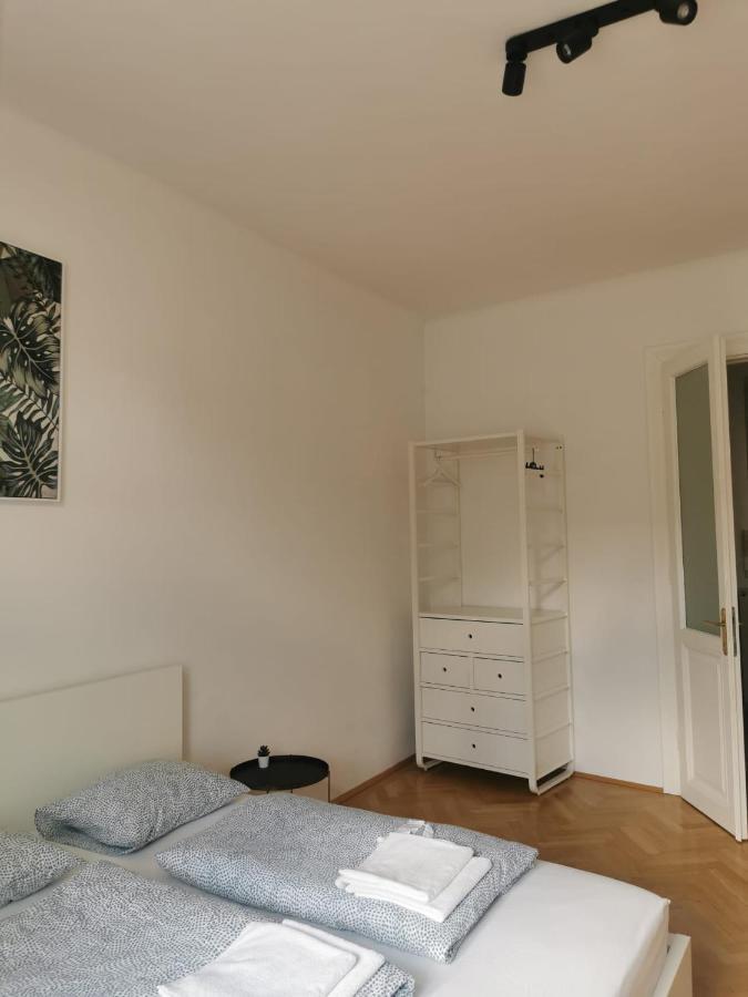 Mariahilfer 2 * Wien